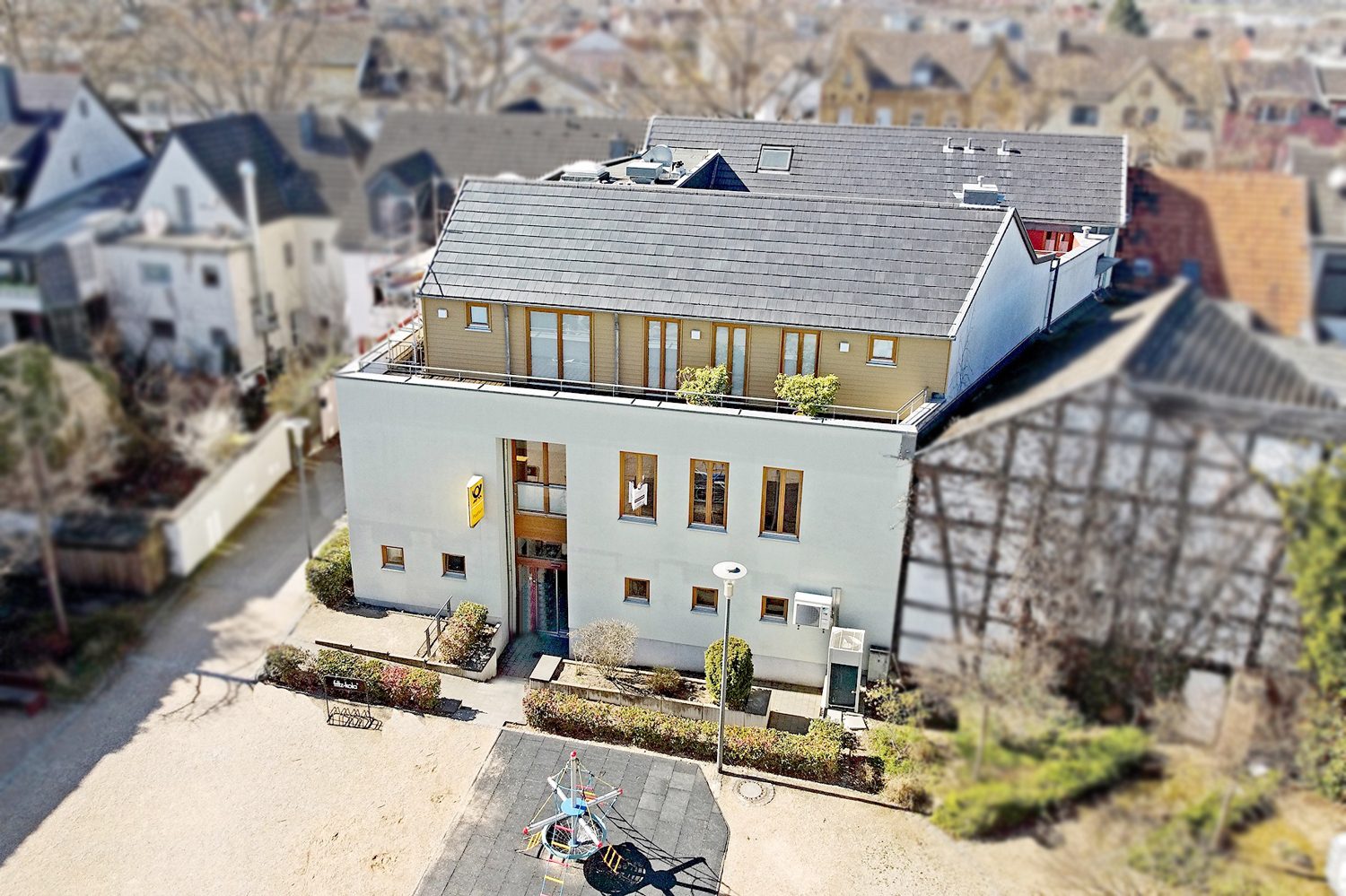 Gütelhöfer Immobilien - Immobilienangebot - Rheinbach - Alle - Repräsentative Praxis- oder Büroräume in der City mit Klimaanlage und Aufzug - bezugsfrei!