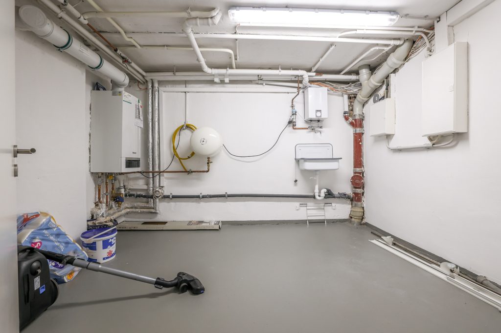Gütelhöfer Immobilien - Immobilienangebot - Rheinbach - Alle - Wohnen und Arbeiten am Stadtpark! Investmentpaket aus vermieteter Praxis + Wohnung mit Dachterrasse