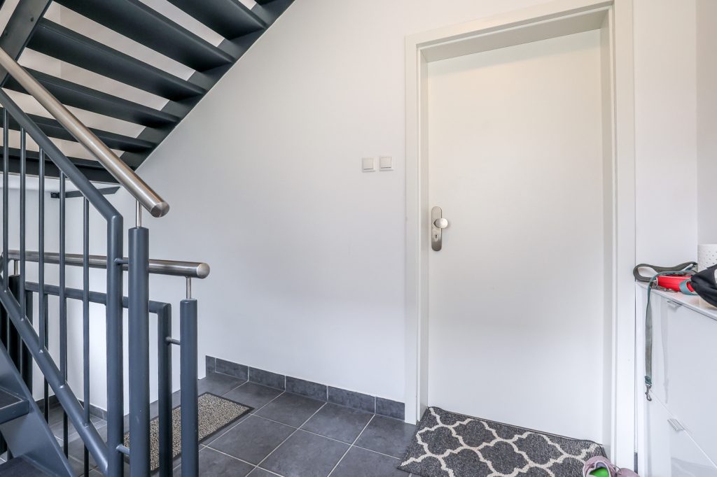 Gütelhöfer Immobilien - Immobilienangebot - Rheinbach - Alle - Wohnen und Arbeiten am Stadtpark! Investmentpaket aus vermieteter Praxis + Wohnung mit Dachterrasse