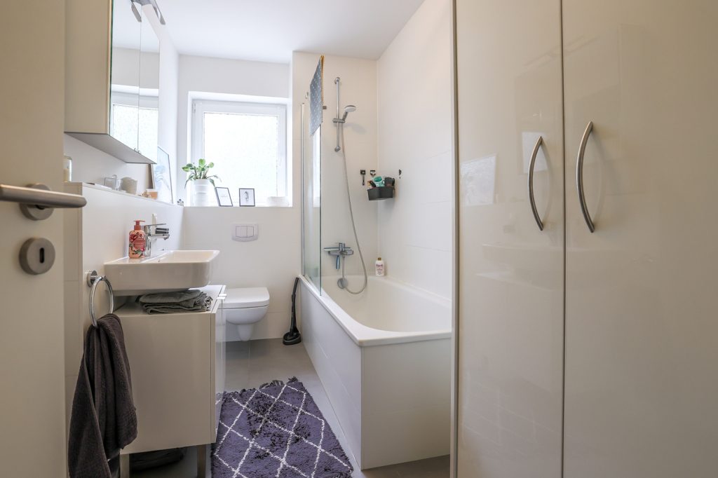 Gütelhöfer Immobilien - Immobilienangebot - Rheinbach - Alle - Wohnen und Arbeiten am Stadtpark! Investmentpaket aus vermieteter Praxis + Wohnung mit Dachterrasse