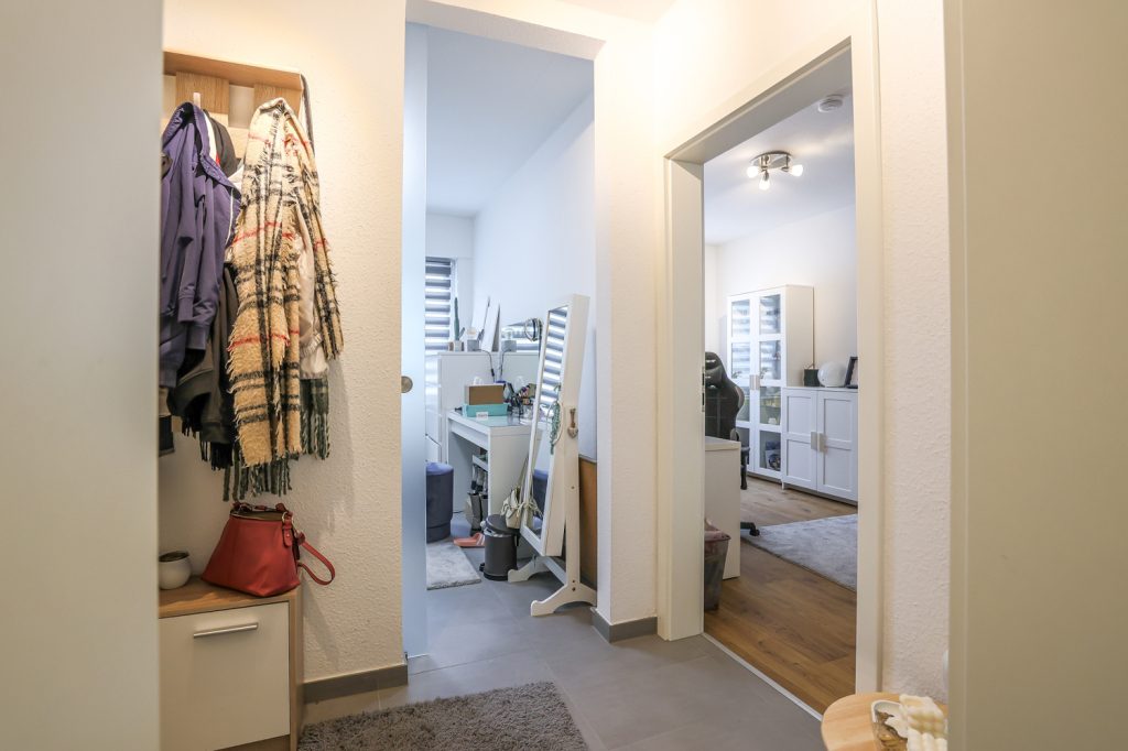Gütelhöfer Immobilien - Immobilienangebot - Rheinbach - Alle - Wohnen und Arbeiten am Stadtpark! Investmentpaket aus vermieteter Praxis + Wohnung mit Dachterrasse