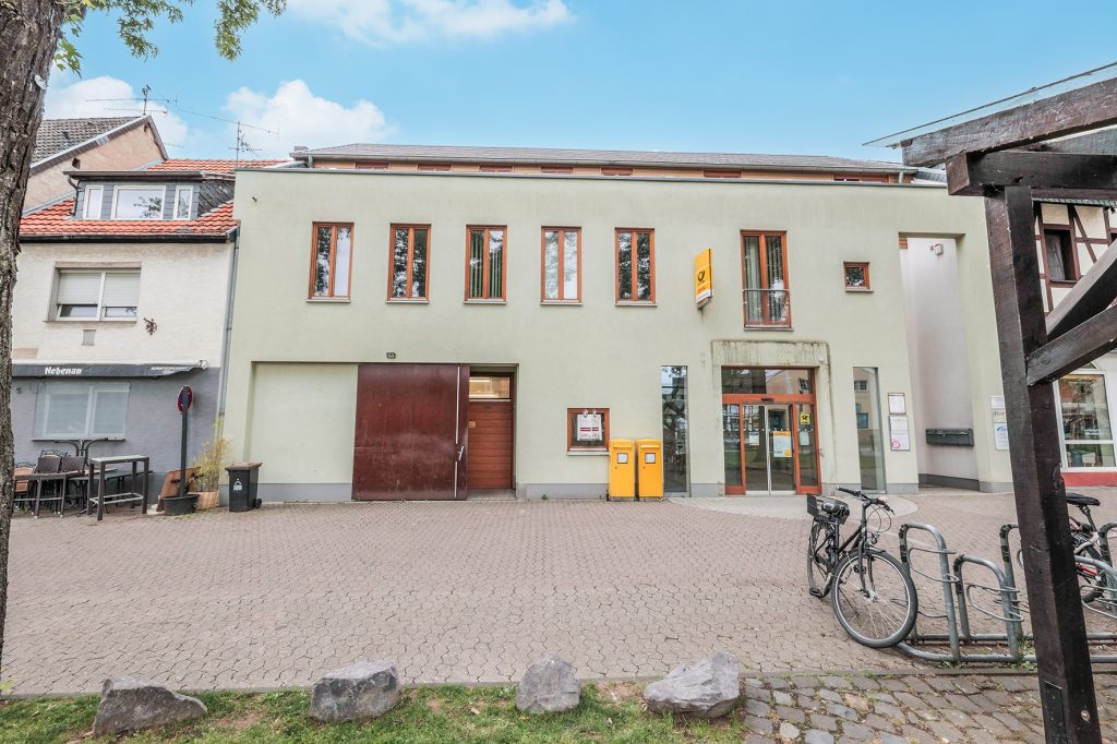 Gütelhöfer Immobilien - Immobilienangebot - Rheinbach - Alle - Ladenlokal für Filialisten in prominenter A-Lage der Rheinbacher City - mit Gestaltungsmöglichkeiten