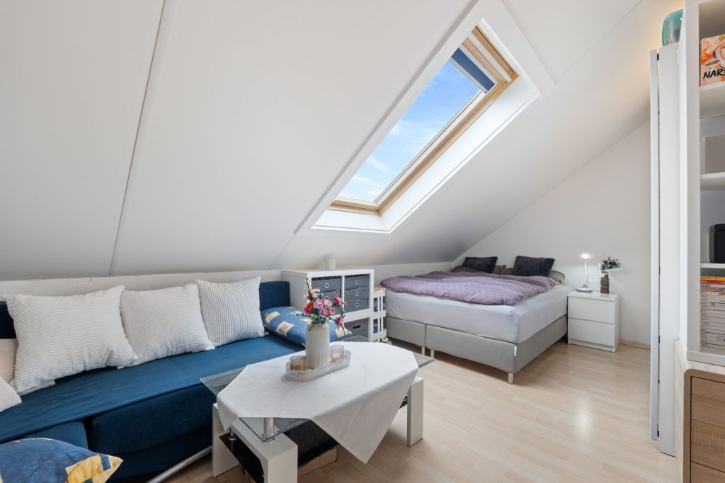 Gütelhöfer Immobilien - Immobilienangebot - Bonn / Tannenbusch - Alle - Junges Reihenmittelhaus mit Garten, Einbauküche und Kfz-Stellplatz in begehrter Lage von Tannenbusch