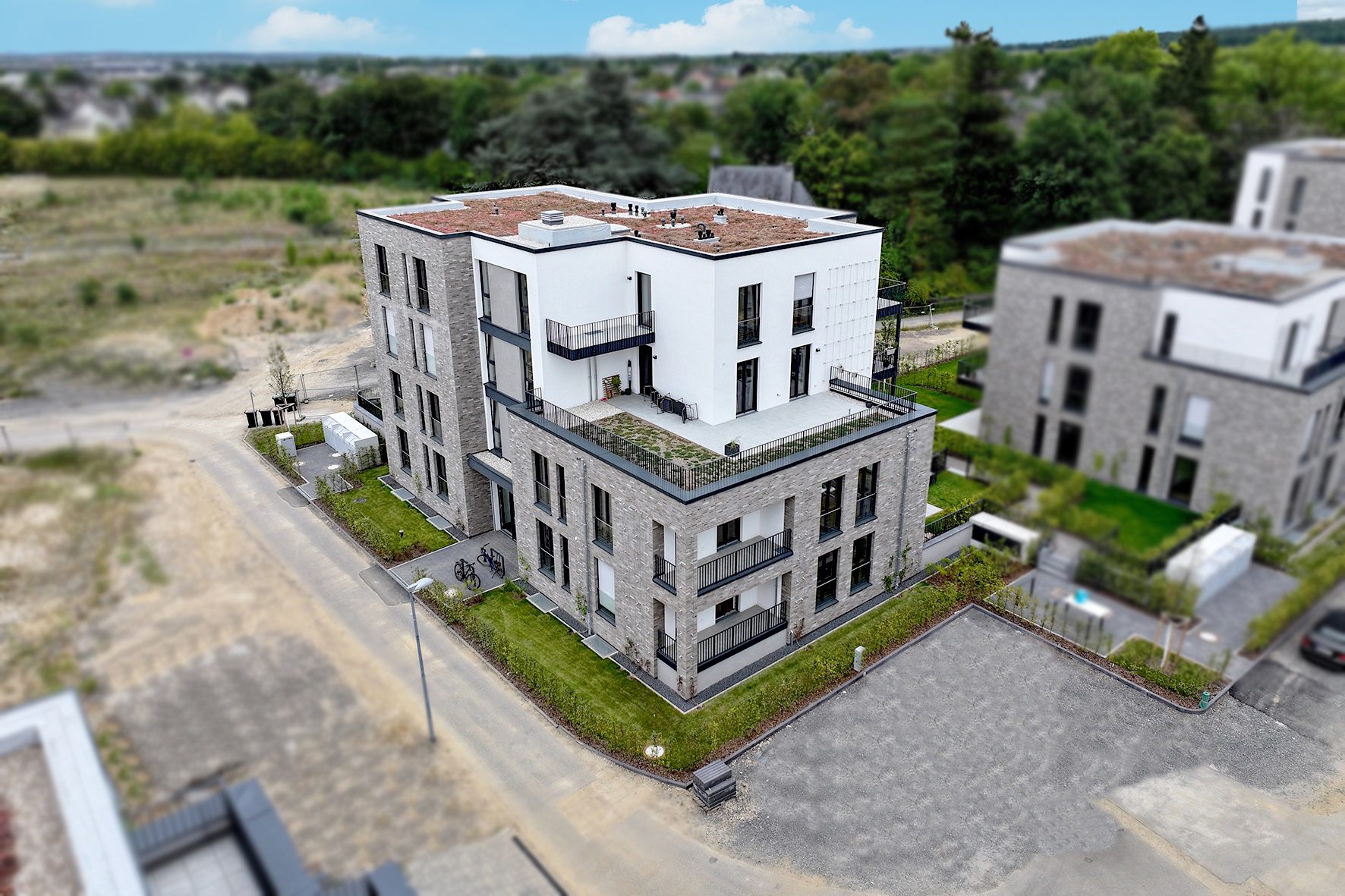 Gütelhöfer Immobilien - Immobilienangebot - Rheinbach - Alle - Exklusive Neubauwohnung mit 2 Balkonen, Aufzug, Einbauküche und TG-Stellplatz in Rheinbach
