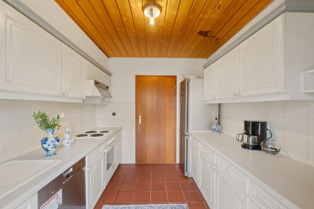 Gütelhöfer Immobilien - Immobilienangebot - Rheinbach / Wormersdorf - Alle - Freistehender Familientraum mit Galerie, Garage, Lüftungssystem und offenem Kamin in Wormersdorf