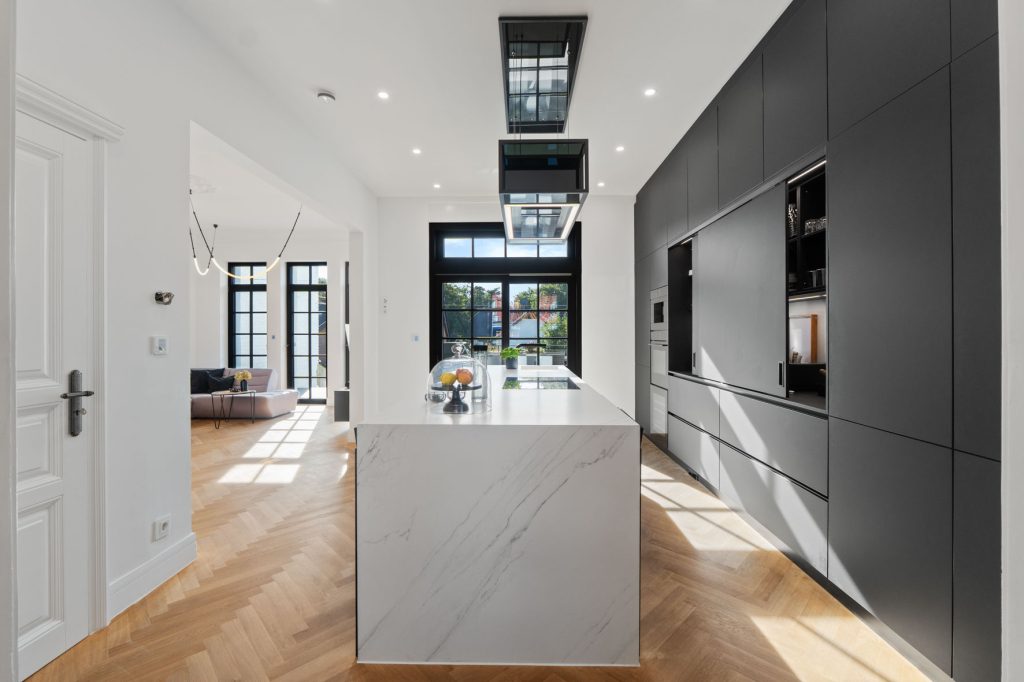 Gütelhöfer Immobilien - Immobilienangebot - Euskirchen - Alle - Ein Juwel im Stadtkern! Hochwertig sanierte Jugendstilvilla mit Außenpool und vielen Möglichkeiten