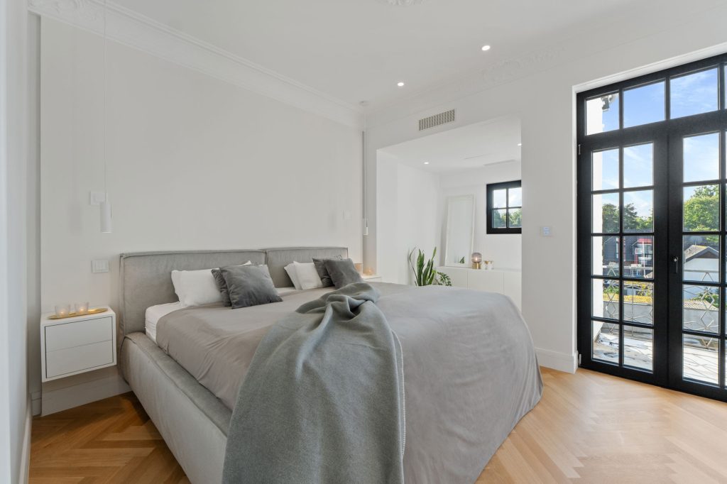 Gütelhöfer Immobilien - Immobilienangebot - Euskirchen - Alle - Ein Juwel im Stadtkern! Hochwertig sanierte Jugendstilvilla mit Außenpool und vielen Möglichkeiten