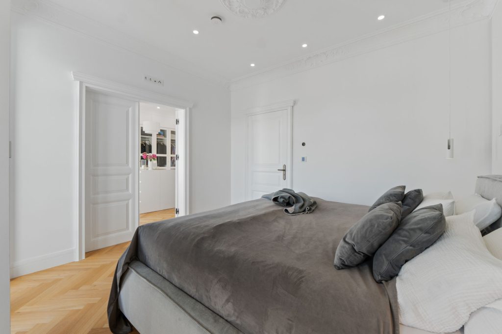 Gütelhöfer Immobilien - Immobilienangebot - Euskirchen - Alle - Ein Juwel im Stadtkern! Hochwertig sanierte Jugendstilvilla mit Außenpool und vielen Möglichkeiten