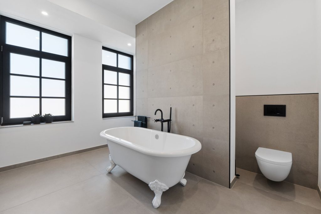 Gütelhöfer Immobilien - Immobilienangebot - Euskirchen - Alle - Ein Juwel im Stadtkern! Hochwertig sanierte Jugendstilvilla mit Außenpool und vielen Möglichkeiten