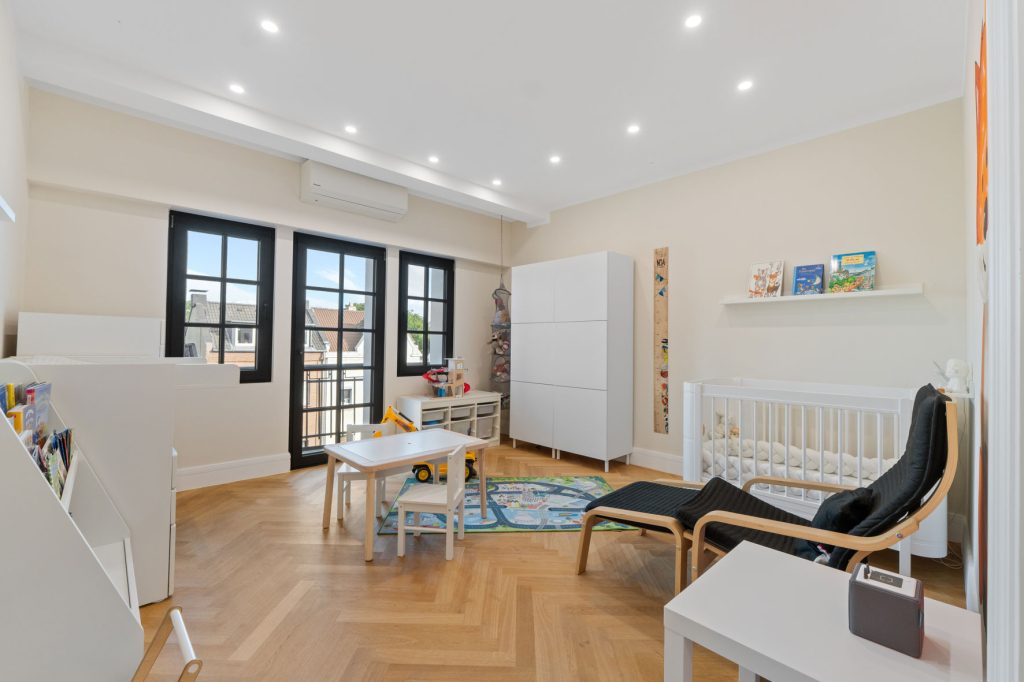 Gütelhöfer Immobilien - Immobilienangebot - Euskirchen - Alle - Ein Juwel im Stadtkern! Hochwertig sanierte Jugendstilvilla mit Außenpool und vielen Möglichkeiten