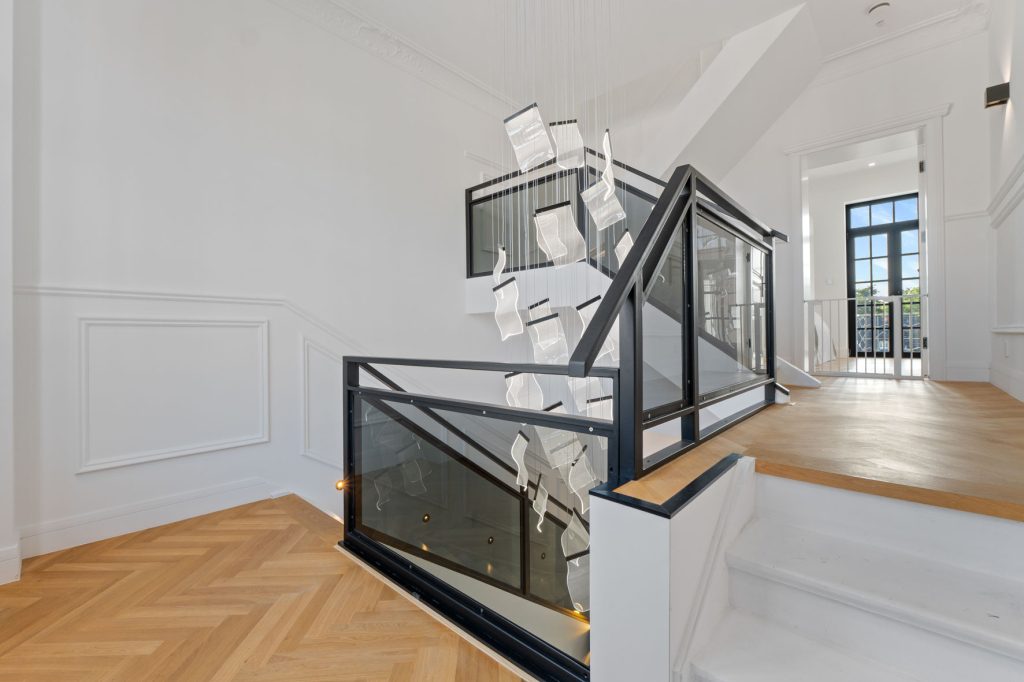 Gütelhöfer Immobilien - Immobilienangebot - Euskirchen - Alle - Ein Juwel im Stadtkern! Hochwertig sanierte Jugendstilvilla mit Außenpool und vielen Möglichkeiten