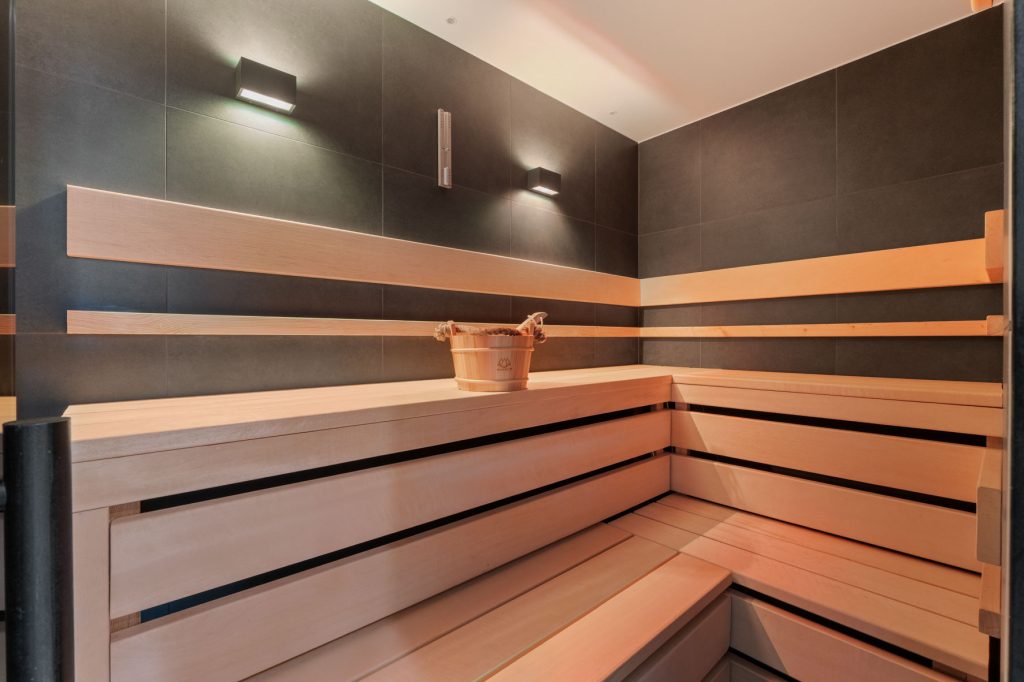 Gütelhöfer Immobilien - Immobilienangebot - Euskirchen - Alle - Ein Juwel im Stadtkern! Hochwertig sanierte Jugendstilvilla mit Außenpool und vielen Möglichkeiten