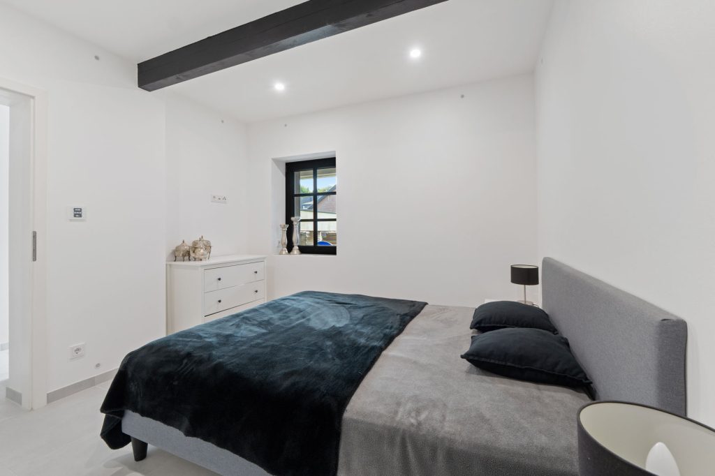 Gütelhöfer Immobilien - Immobilienangebot - Euskirchen - Alle - Ein Juwel im Stadtkern! Hochwertig sanierte Jugendstilvilla mit Außenpool und vielen Möglichkeiten