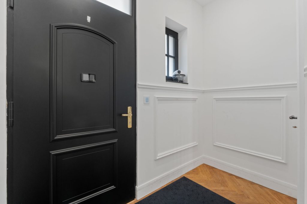 Gütelhöfer Immobilien - Immobilienangebot - Euskirchen - Alle - Ein Juwel im Stadtkern! Hochwertig sanierte Jugendstilvilla mit Außenpool und vielen Möglichkeiten