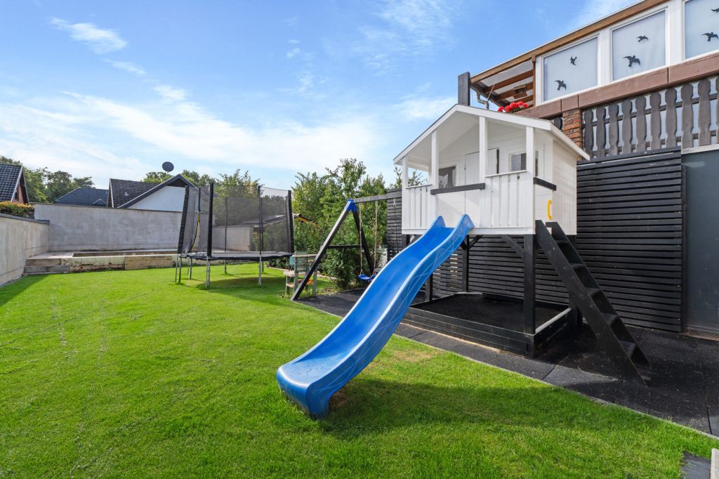 Gütelhöfer Immobilien - Immobilienangebot - Euskirchen - Alle - Ein Juwel im Stadtkern! Hochwertig sanierte Jugendstilvilla mit Außenpool und vielen Möglichkeiten