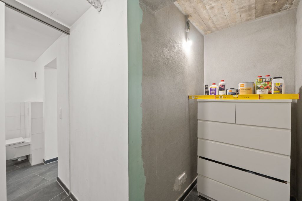 Gütelhöfer Immobilien - Immobilienangebot - Bornheim / Walberberg - Alle - Neubaucharme in altem Gewand mit Restarbeiten! Hofensemble mit Einbauküche für Individualisten