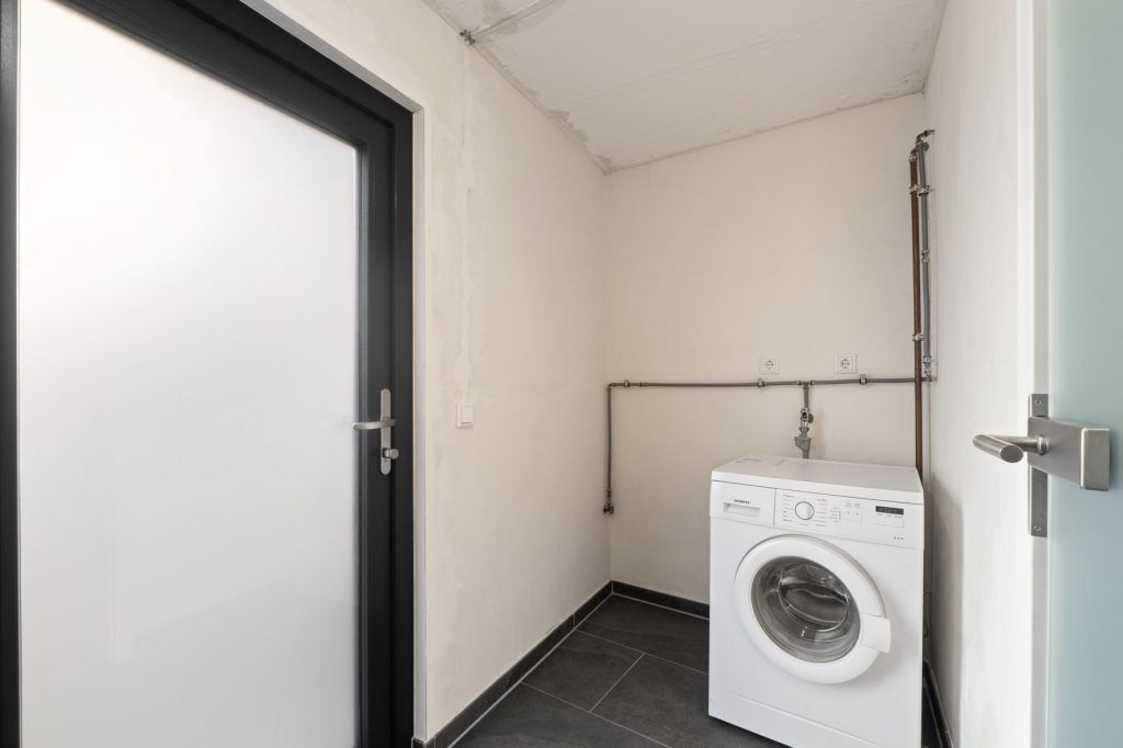 Gütelhöfer Immobilien - Immobilienangebot - Bornheim / Walberberg - Alle - Neubaucharme in altem Gewand mit Restarbeiten! Hofensemble mit Einbauküche für Individualisten