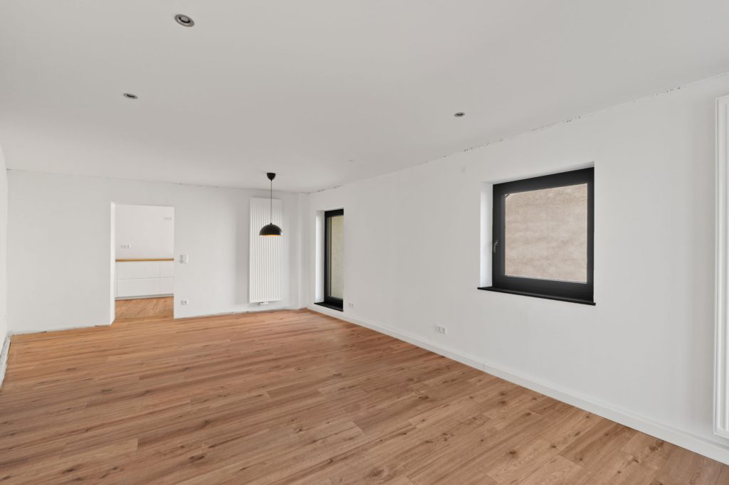 Gütelhöfer Immobilien - Immobilienangebot - Bornheim / Walberberg - Alle - Neubaucharme in altem Gewand mit Restarbeiten! Hofensemble mit Einbauküche für Individualisten