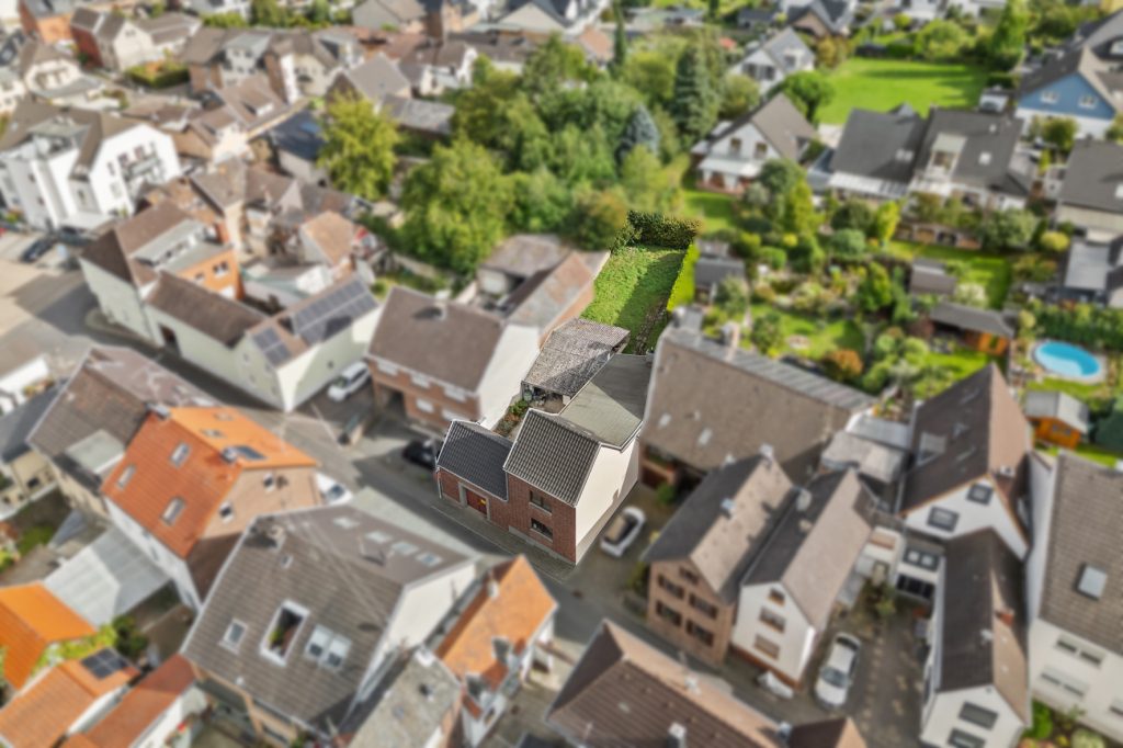Gütelhöfer Immobilien - Immobilienangebot - Bornheim / Walberberg - Alle - Neubaucharme in altem Gewand mit Restarbeiten! Hofensemble mit Einbauküche für Individualisten