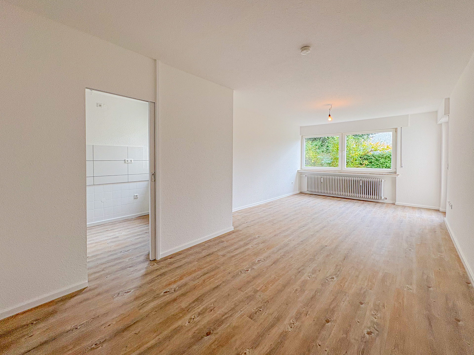 Gütelhöfer Immobilien - Immobilienangebot - Wachtberg / Niederbachem - Alle - Ideal für Singles und Paare - Modernisierte Zweiraumwohnung mit Garten in Wachtberg / Niederbachem