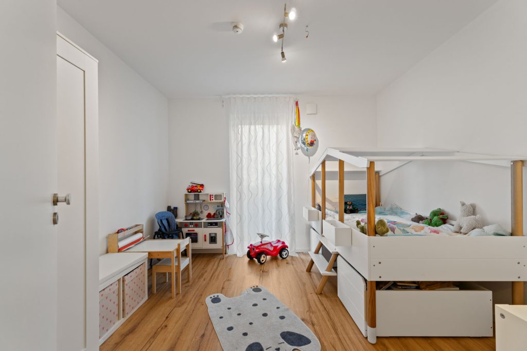 Gütelhöfer Immobilien - Immobilienangebot - Swisttal / Heimerzheim - Alle - NEUER PREIS! Energieeffizientes KfW-55-Haus mit Garage, Einbauküche, Sauna und Pool in Heimerzheim