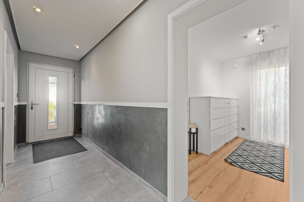 Gütelhöfer Immobilien - Immobilienangebot - Swisttal / Heimerzheim - Alle - NEUER PREIS! Energieeffizientes KfW-55-Haus mit Garage, Einbauküche, Sauna und Pool in Heimerzheim