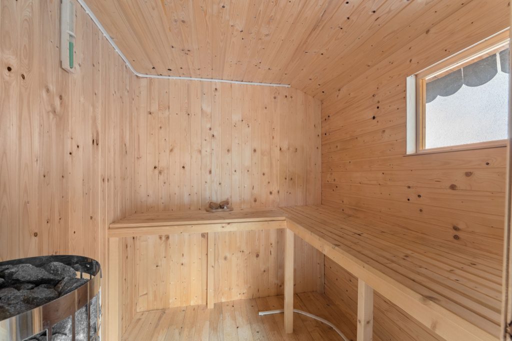 Gütelhöfer Immobilien - Immobilienangebot - Swisttal / Heimerzheim - Alle - NEUER PREIS! Energieeffizientes KfW-55-Haus mit Garage, Einbauküche, Sauna und Pool in Heimerzheim