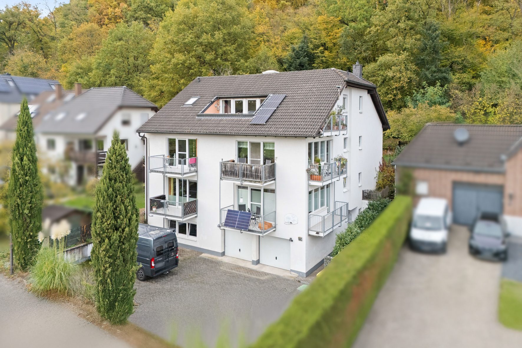 Gütelhöfer Immobilien - Immobilienangebot - Alfter - Alle - Großzügige 3-Zimmer-Wohnung mit Garage und zwei Balkonen in ruhiger Lage von Alfter