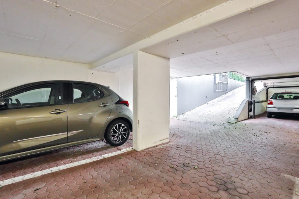 Gütelhöfer Immobilien - Immobilienangebot - Bonn / Alt-Godesberg - Alle - NEUER PREIS! Solide vermietet und möbliertes "Schmuckkästchen" mit Klima, Balkon und TG-Stellplatz