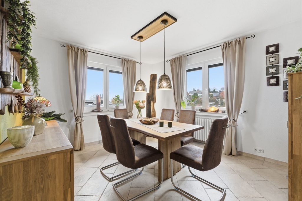 Gütelhöfer Immobilien - Immobilienangebot - Bornheim / Hemmerich - Alle - Platz für 2 Generationen! Großzügiges Einfamilienhaus mit Einliegerwohnung auf 2.244m² Grund