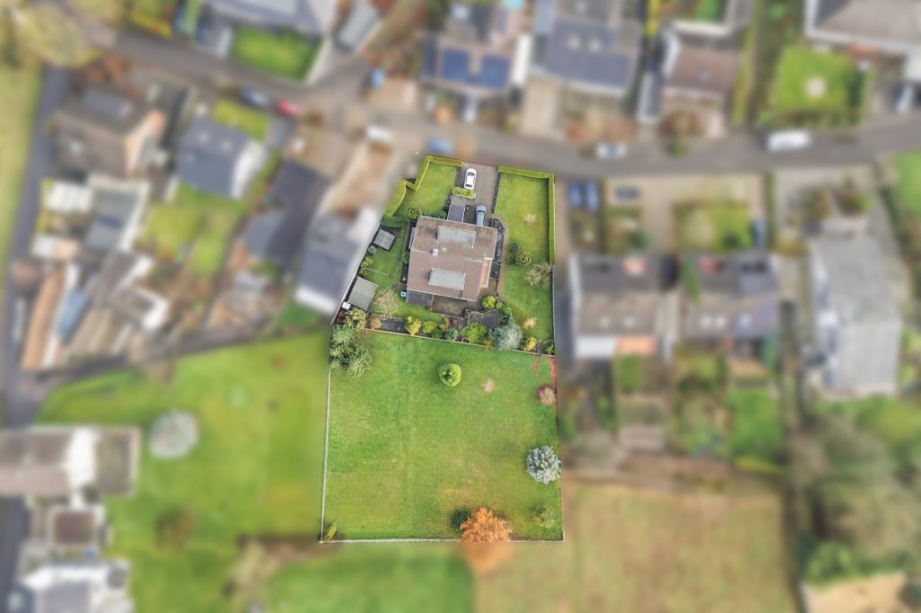 Gütelhöfer Immobilien - Immobilienangebot - Bornheim / Hemmerich - Alle - Platz für 2 Generationen! Großzügiges Einfamilienhaus mit Einliegerwohnung auf 2.244m² Grund