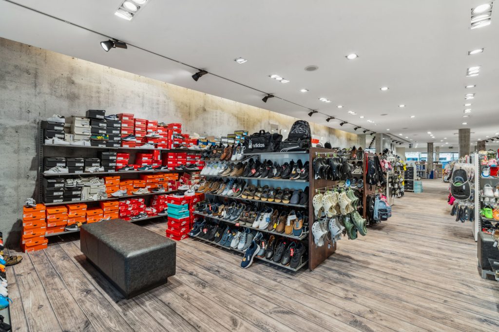 Gütelhöfer Immobilien - Immobilienangebot - Rheinbach - Alle - Big Business in Top-Lage! Solide vermietetes Wohn- und Geschäftshaus mit 948m² Fläche in der City