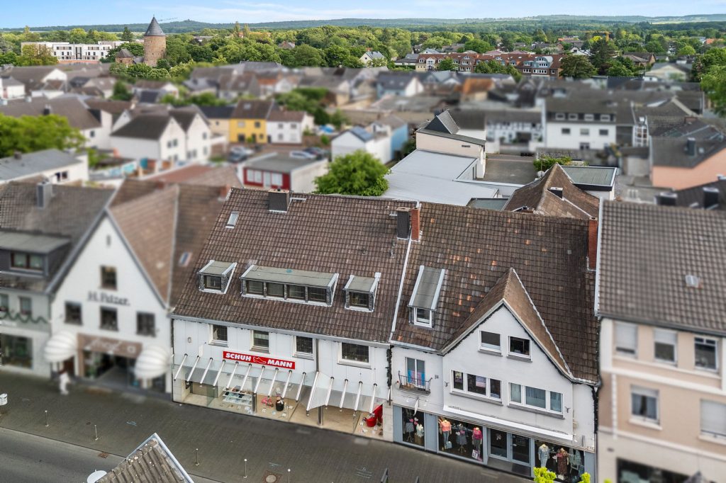 Gütelhöfer Immobilien - Immobilienangebot - Rheinbach - Alle - Big Business in Top-Lage! Solide vermietetes Wohn- und Geschäftshaus mit 948m² Fläche in der City