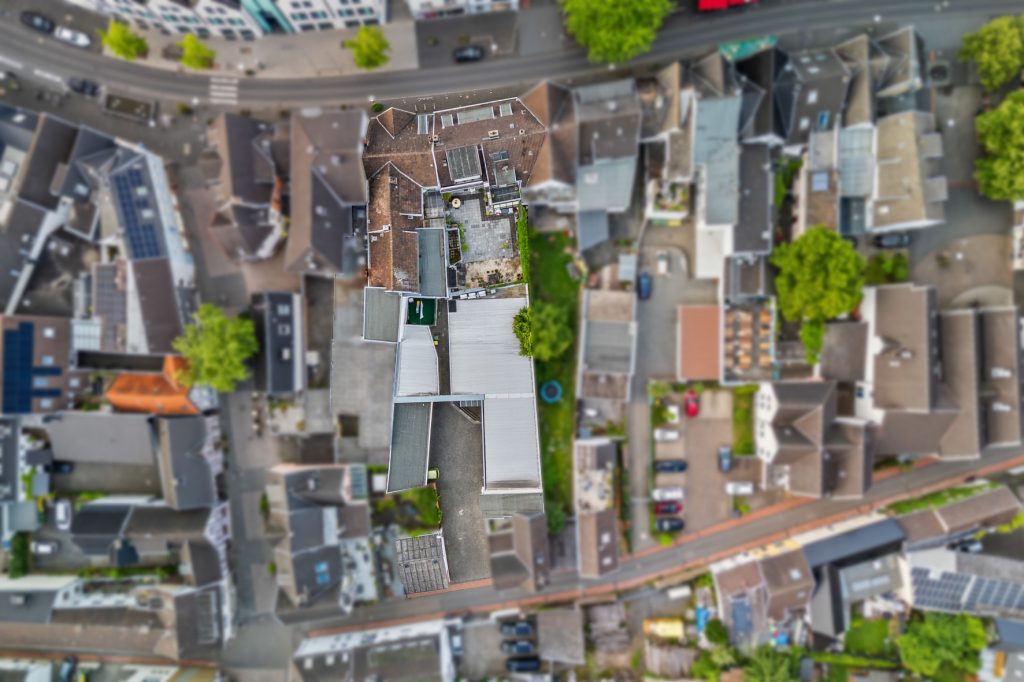 Gütelhöfer Immobilien - Immobilienangebot - Rheinbach - Alle - Kapitalanleger aufgepasst! 2 Gewerbe- und 4 Wohneinheiten mit 574m² vermietbarer Fläche im Zentrum