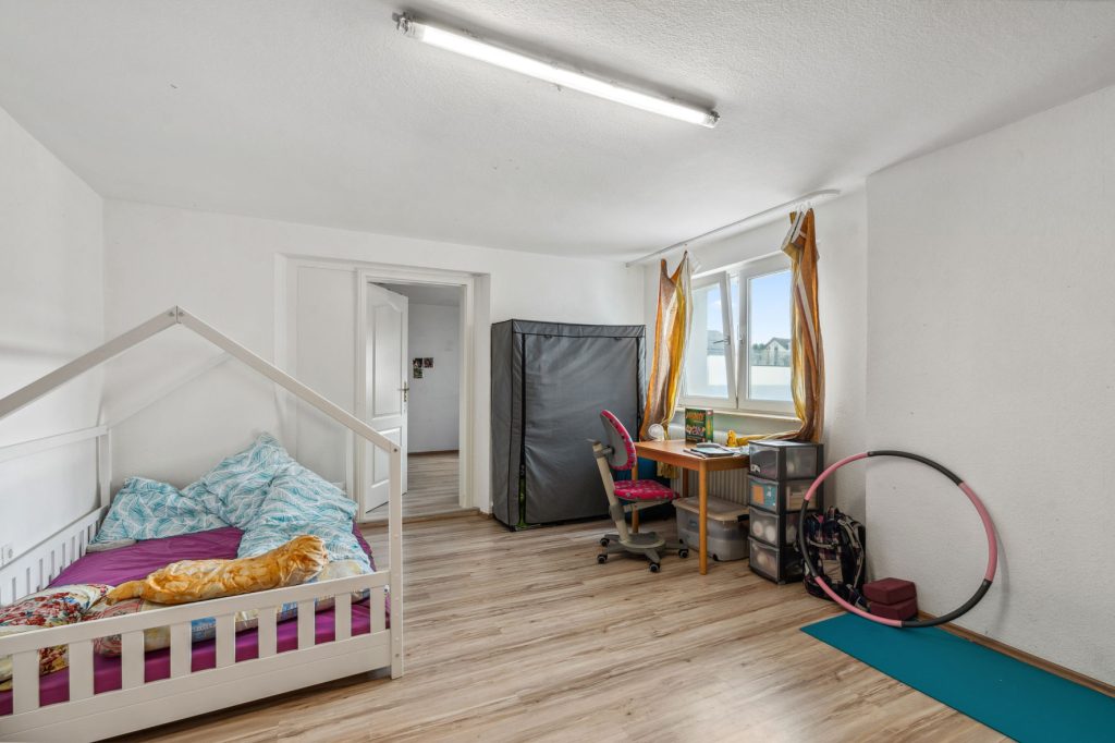 Gütelhöfer Immobilien - Immobilienangebot - Rheinbach - Alle - Kapitalanleger aufgepasst! 2 Gewerbe- und 4 Wohneinheiten mit 574m² vermietbarer Fläche im Zentrum
