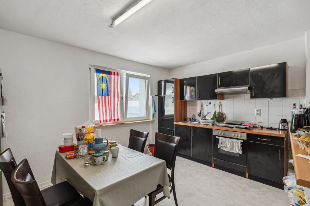 Gütelhöfer Immobilien - Immobilienangebot - Rheinbach - Alle - Kapitalanleger aufgepasst! 2 Gewerbe- und 4 Wohneinheiten mit 574m² vermietbarer Fläche im Zentrum
