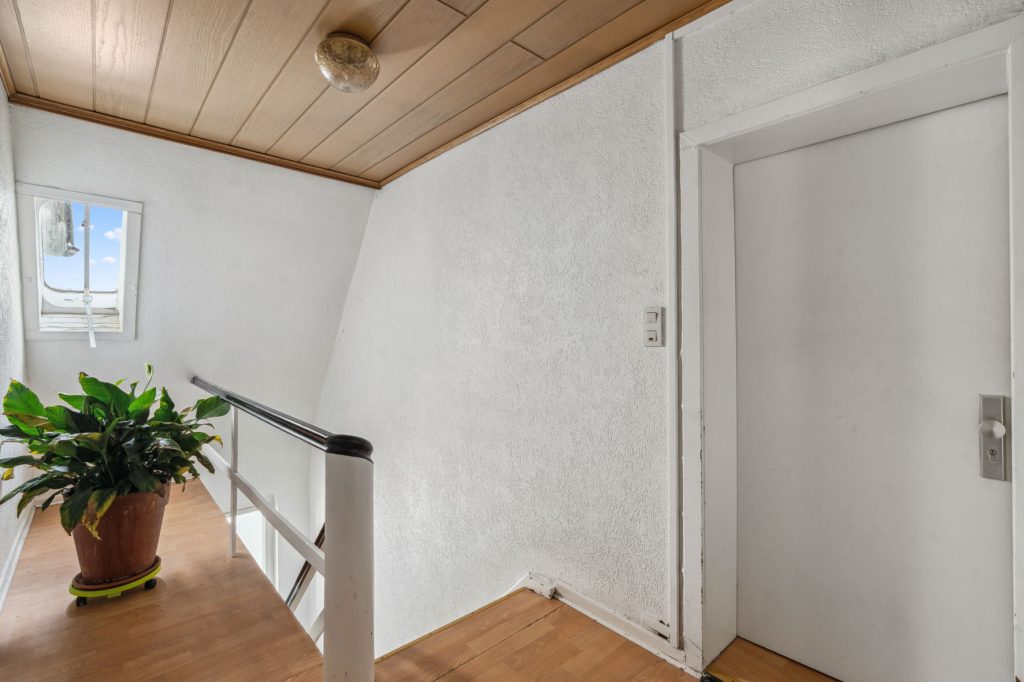 Gütelhöfer Immobilien - Immobilienangebot - Rheinbach - Alle - Kapitalanleger aufgepasst! 2 Gewerbe- und 4 Wohneinheiten mit 574m² vermietbarer Fläche im Zentrum