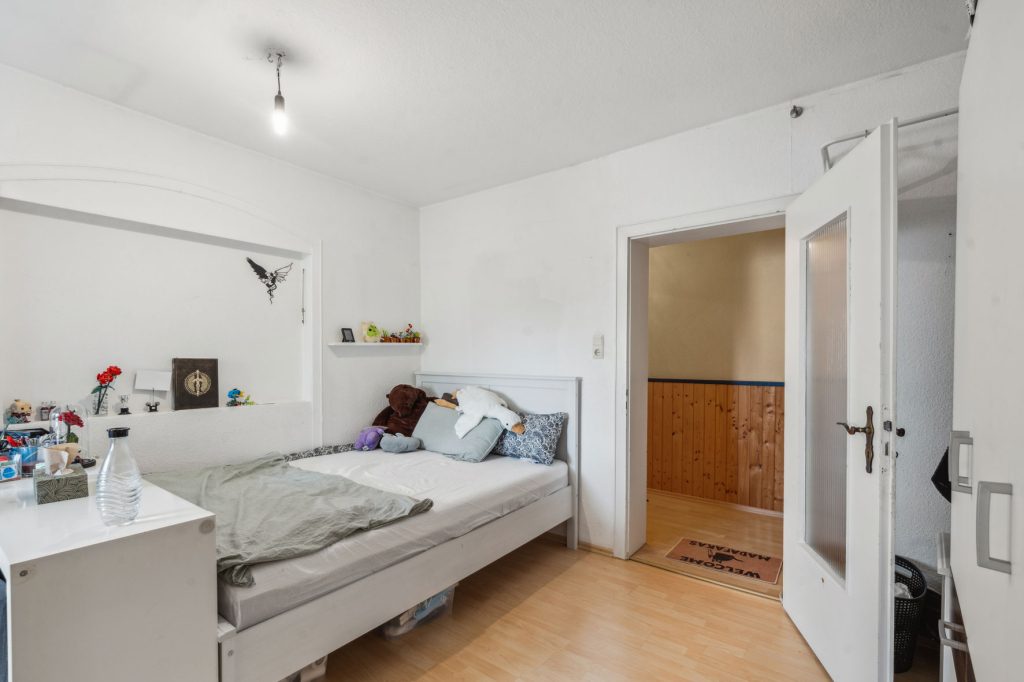 Gütelhöfer Immobilien - Immobilienangebot - Rheinbach - Alle - Kapitalanleger aufgepasst! 2 Gewerbe- und 4 Wohneinheiten mit 574m² vermietbarer Fläche im Zentrum