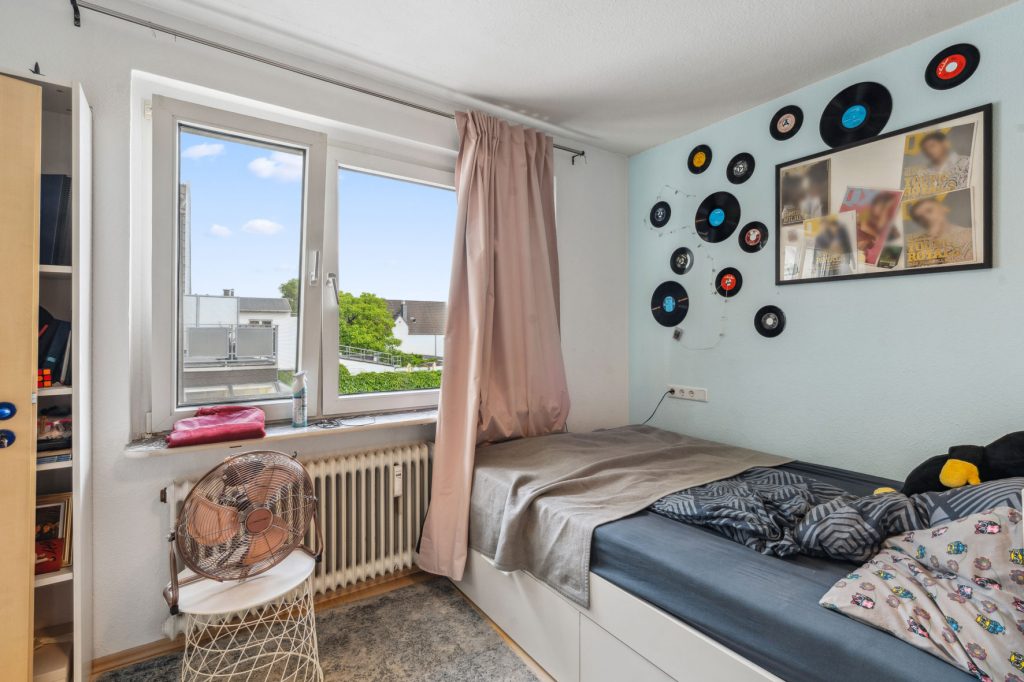Gütelhöfer Immobilien - Immobilienangebot - Rheinbach - Alle - Kapitalanleger aufgepasst! 2 Gewerbe- und 4 Wohneinheiten mit 574m² vermietbarer Fläche im Zentrum