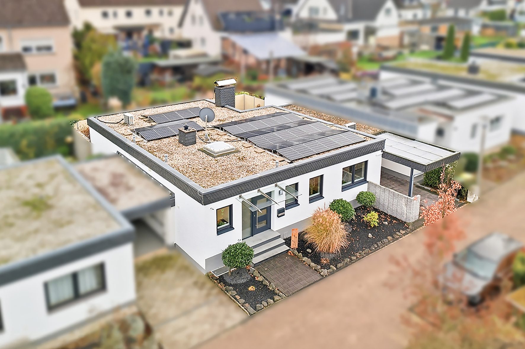 Gütelhöfer Immobilien - Immobilienangebot - Rheinbach / Wormersdorf - Alle - Stilvoller Bungalow mit exklusivem Wellnessbereich, Fußbodenheizung und PV-Anlage in Wormersdorf