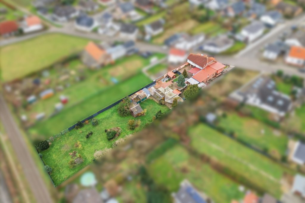 Gütelhöfer Immobilien - Immobilienangebot - Swisttal / Odendorf - Alle - Gebäudeensemble mit 3 Wohneinheiten und vielen Möglichkeiten auf 2.383 m² Grund in Odendorf
