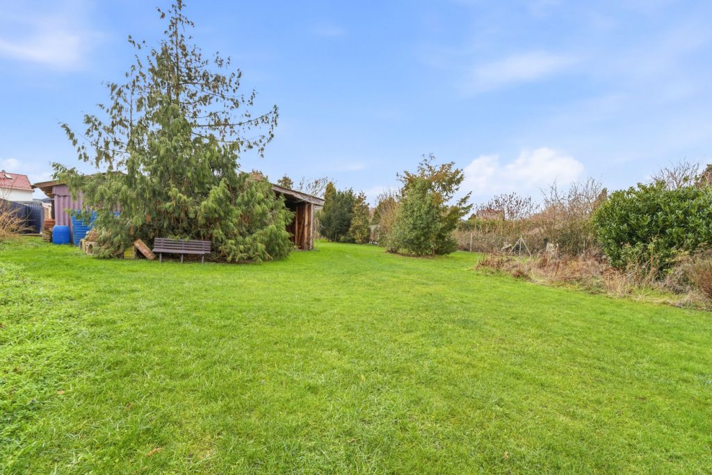 Gütelhöfer Immobilien - Immobilienangebot - Swisttal / Odendorf - Alle - Gebäudeensemble mit 3 Wohneinheiten und vielen Möglichkeiten auf 2.383 m² Grund in Odendorf
