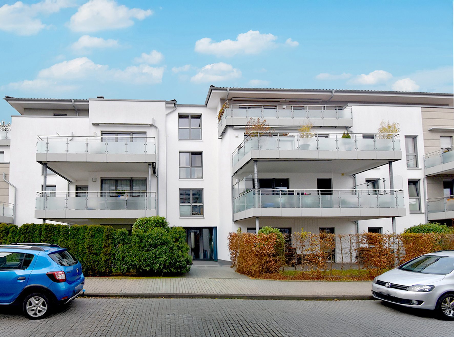 Gütelhöfer Immobilien - Immobilienangebot - Rheinbach - Alle - Mitten in der City! Moderne Erdgeschosswohnung mit Garten, TG-Stellplatz und Aufzug in Rheinbach