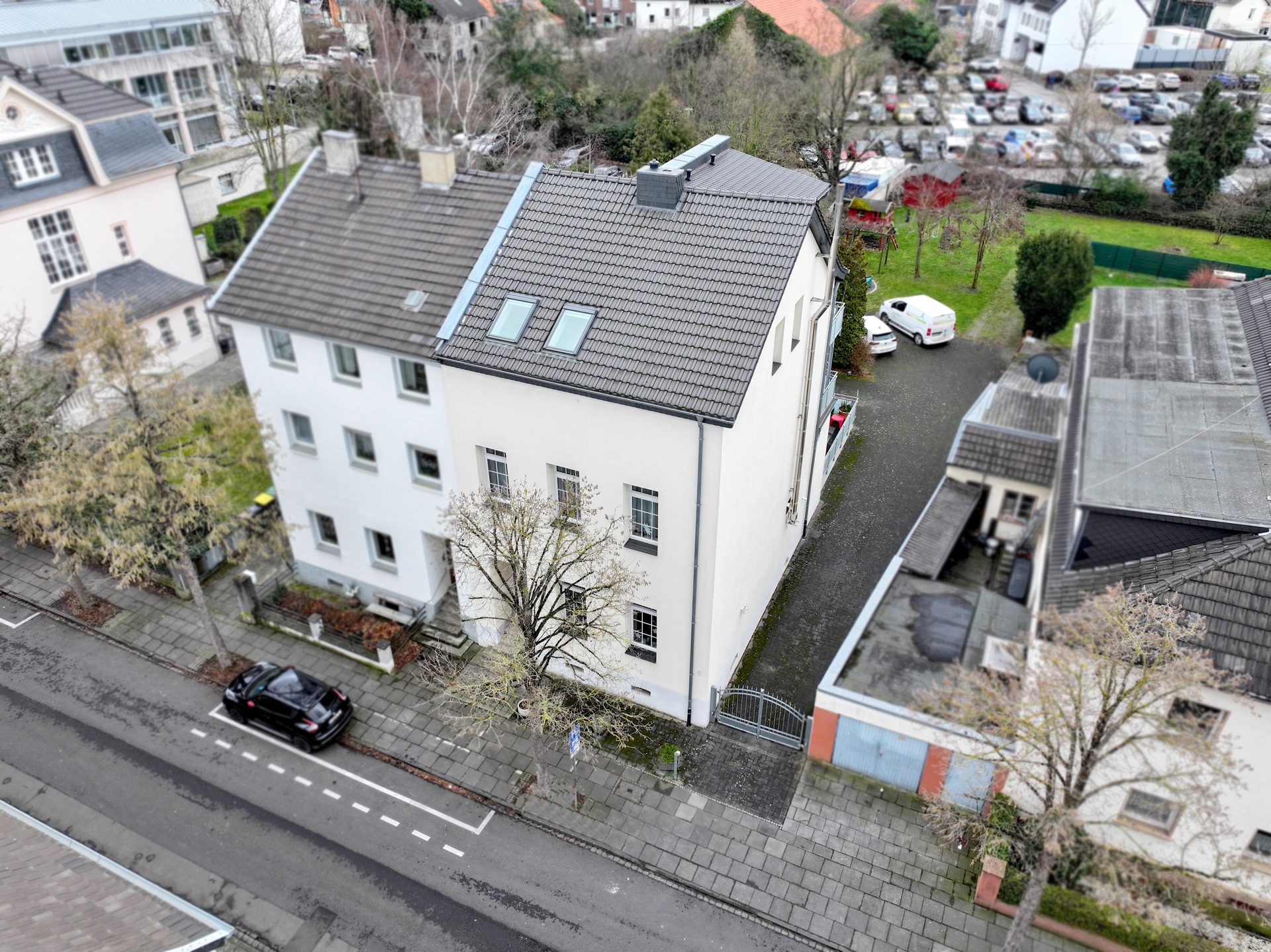 Gütelhöfer Immobilien - Immobilienangebot - Rheinbach - Alle - Charmante Maisonettewohnung mit 112 m², Balkon, Gartennutzung und Stellplatz in Rheinbach-Stadt