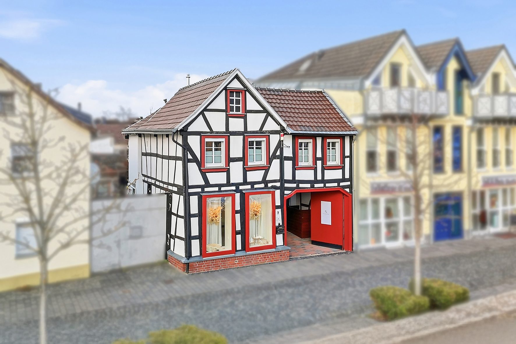 Gütelhöfer Immobilien - Immobilienangebot - Rheinbach - Alle - Gewerbeimmobilie mit Charakter! Modernisiertes und vermietetes Fachwerkhaus im Herzen von Rheinbach
