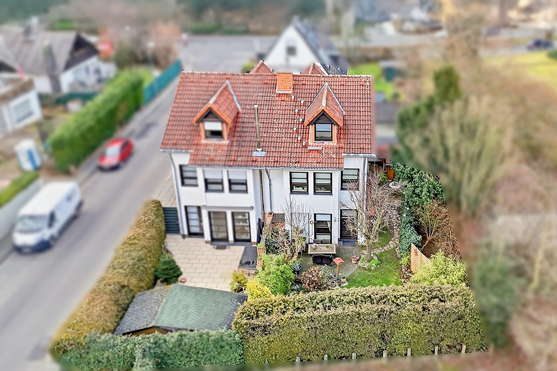 Gütelhöfer Immobilien - Immobilienangebot - Rheinbach - Alle - Beliebte Stadtlage! Charmante Doppelhaushälfte mit Einbauküche, Garage, Garten und Sauna