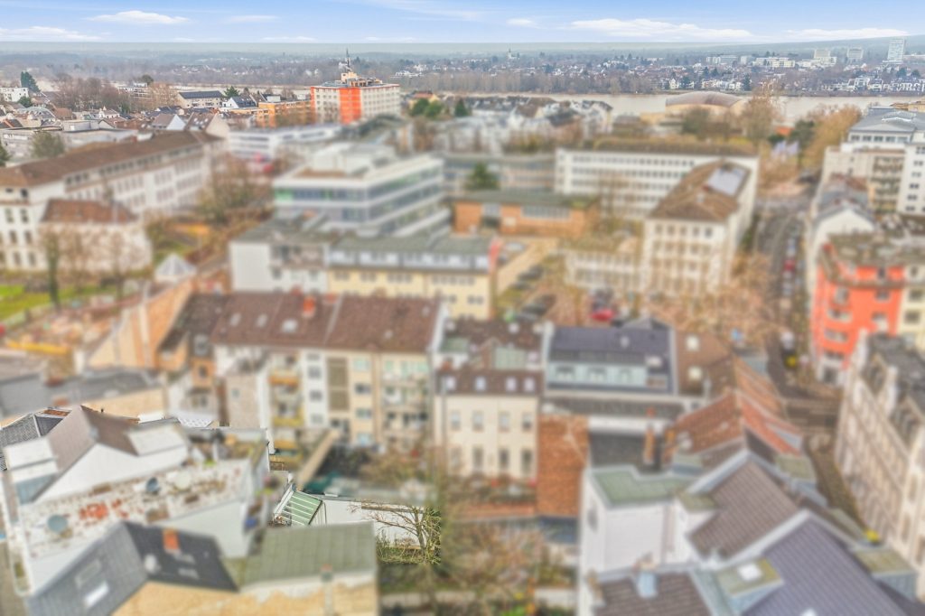 Gütelhöfer Immobilien - Immobilienangebot - Bonn - Alle - Stilvolles Gründerzeithaus mit 341m² Wohnfläche verteilt auf drei Wohneinheiten im Bonner Zentrum