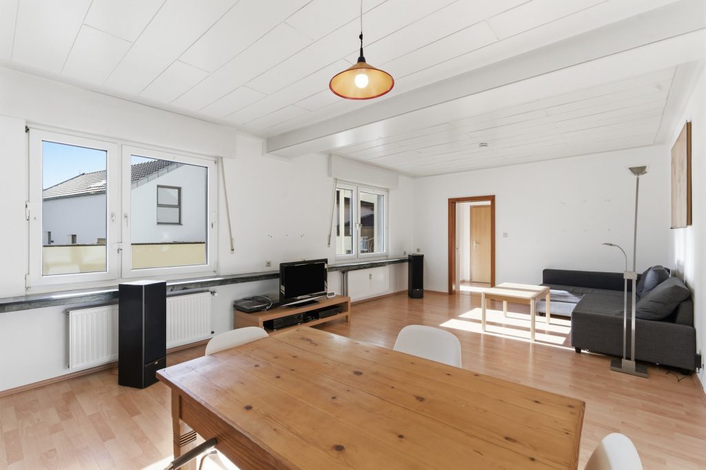 Gütelhöfer Immobilien - Immobilienangebot - Bornheim / Widdig - Alle - Für Generationen! 2 Wohnhäuser auf einem Grundstück in unmittelbarer Rheinnähe von Bornheim / Widdig