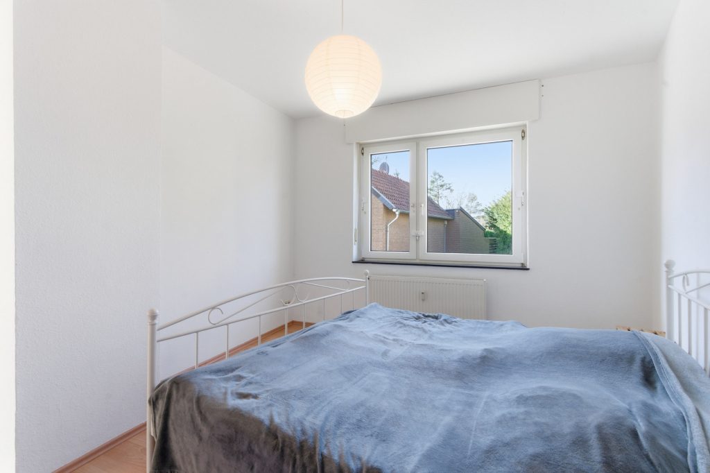Gütelhöfer Immobilien - Immobilienangebot - Bornheim / Widdig - Alle - Für Generationen! 2 Wohnhäuser auf einem Grundstück in unmittelbarer Rheinnähe von Bornheim / Widdig