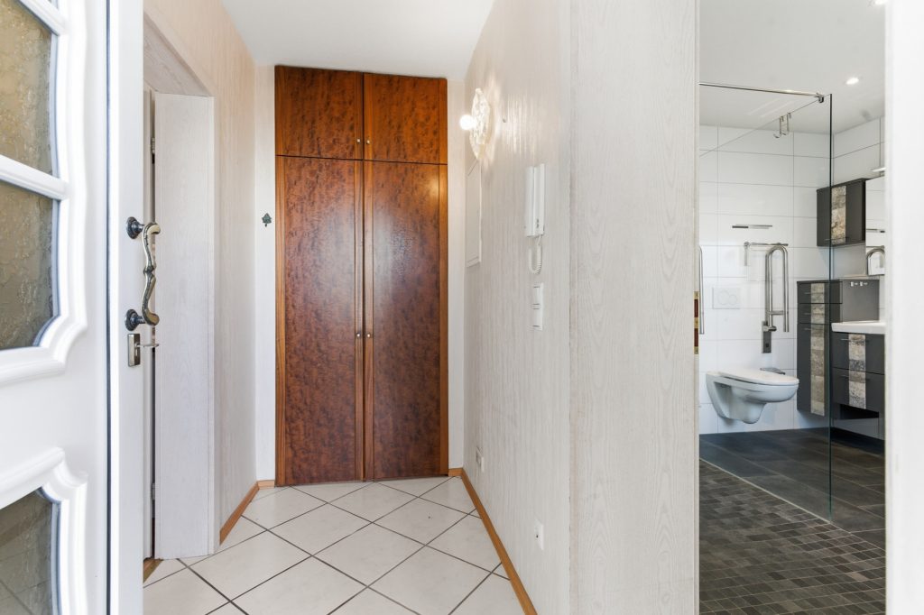 Gütelhöfer Immobilien - Immobilienangebot - Bornheim / Widdig - Alle - Für Generationen! 2 Wohnhäuser auf einem Grundstück in unmittelbarer Rheinnähe von Bornheim / Widdig